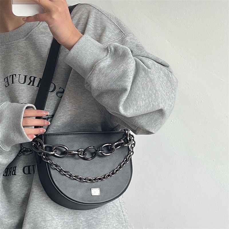 Xiuya 2022 Street Women Saddle Bag Chain Design Shoulder Bag Underarm Sweet Cool All-match Casual Messenger Bag Pouch Pouch