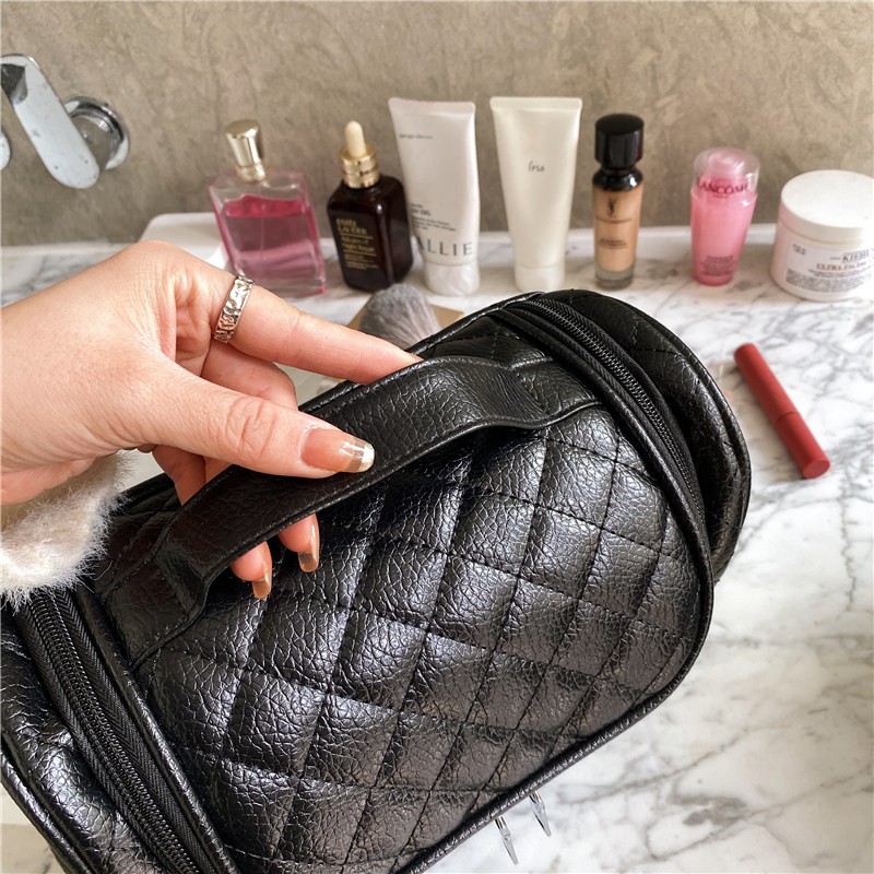 Women Bags 2021 Fashion Plaid Trendy Handbags Cosmetic Bag Girls Beauty Makeup Box Storage Big Pouch Designer Black Wash Bag