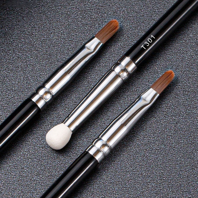 T301 Double End Concealer Brush Sponge Precision Makeup Brushes Dark Circles Eyeliner Tear Trench Concealing Brush Fine Make Up Tool