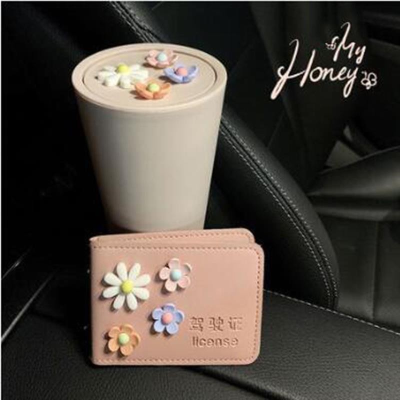 Cute and creative small mini car trash can car storage box storage bag desktop trash can debris box promotional gifts small gift