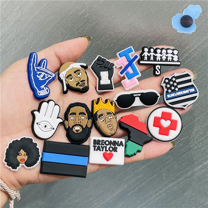 Free Shipping 50pcs Animation Anime Japan Garden Shoe Charms Buckle Clog Fit Wristbands Shoes Decorations Croc Jibz Sets Hot Sale