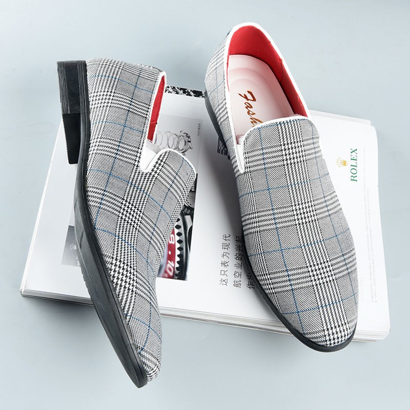 New design luxury plaid dress shoes for men slip on high quality male loafers classic point toe wedding shoes plus size 48