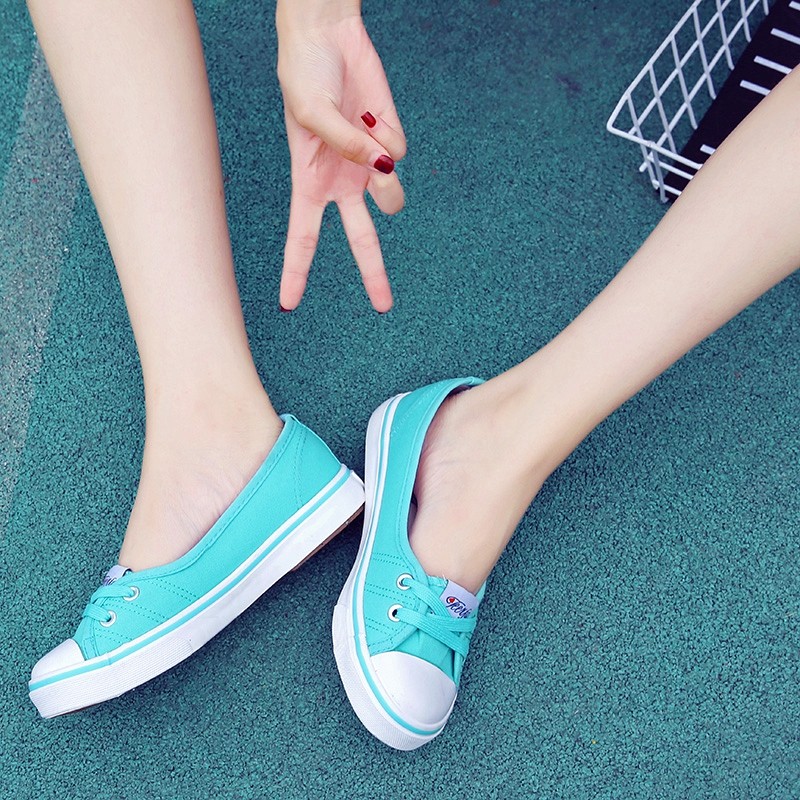 Autumn spring light canvas shoes women shoes slip on students tide Korean set foot pedal flat shoes