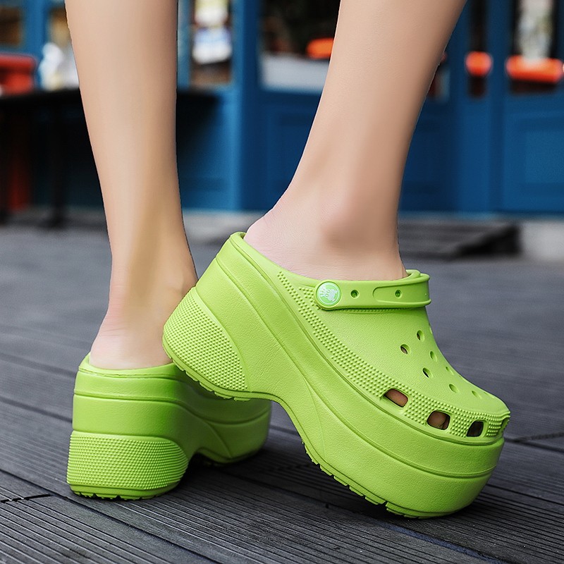 High Heels Women Sandals Clogs New Arrivals Breathable Ins Hot Female Slippers Summer Lady Sandals Platform Heels Garden Shoes