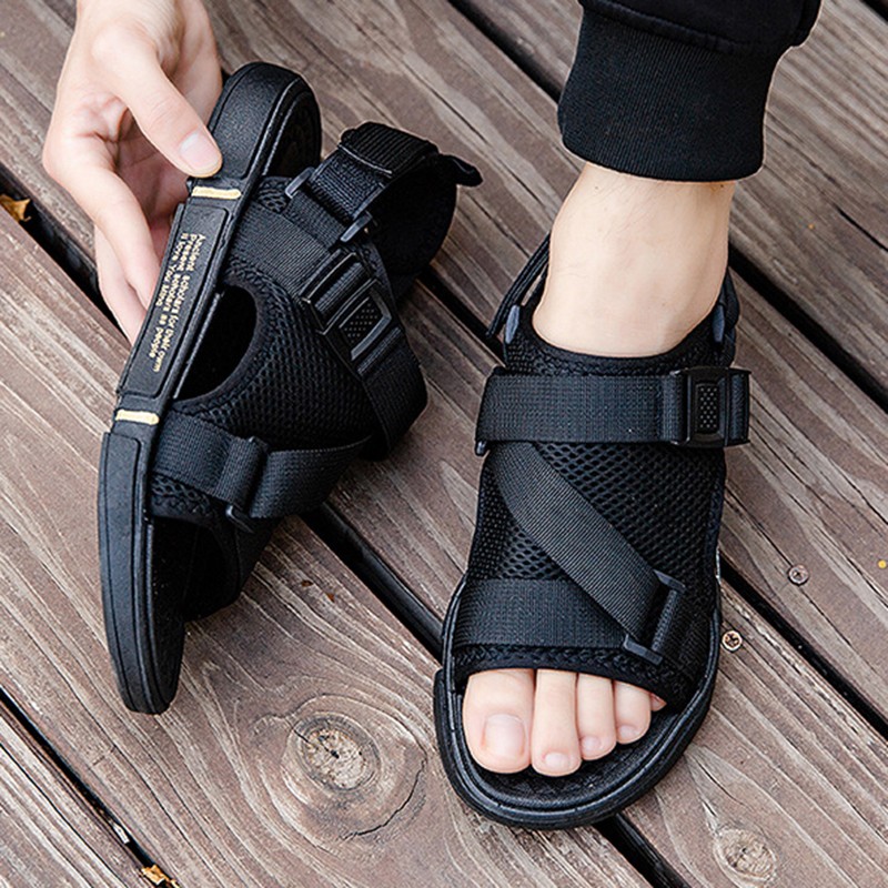 Summer New Sports Men's Sandals Man Slippers Buckle Strap Leisure Fashion Flats Slides Breathable Air Mesh Beach Shoes for Male