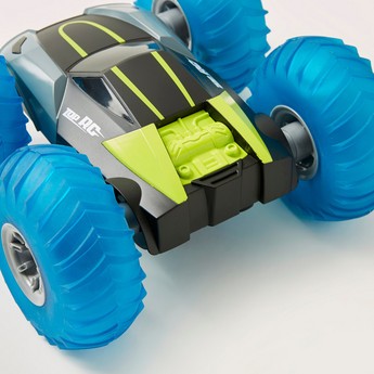 YINRUN Top R/C 2.4G Bounce Storm Toy Vehicle with Lights