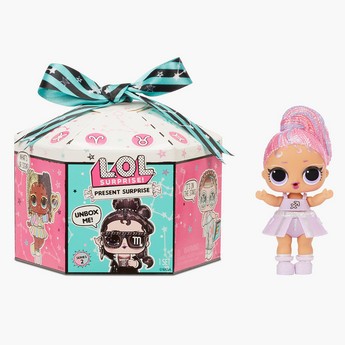 L.O.L. Surprise! Present Surprise Box Playset