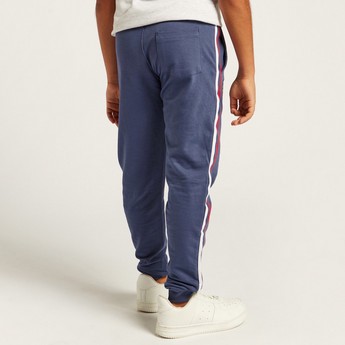 Printed Mid-Rise Jog Pants with Drawstring Closure and Pockets