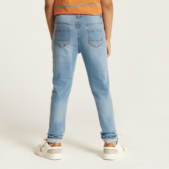 Juniors Solid Denim Jeans with Button Closure and Pockets