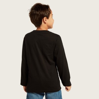 Juniors Solid T-shirt with Long Sleeves and Pocket Detail