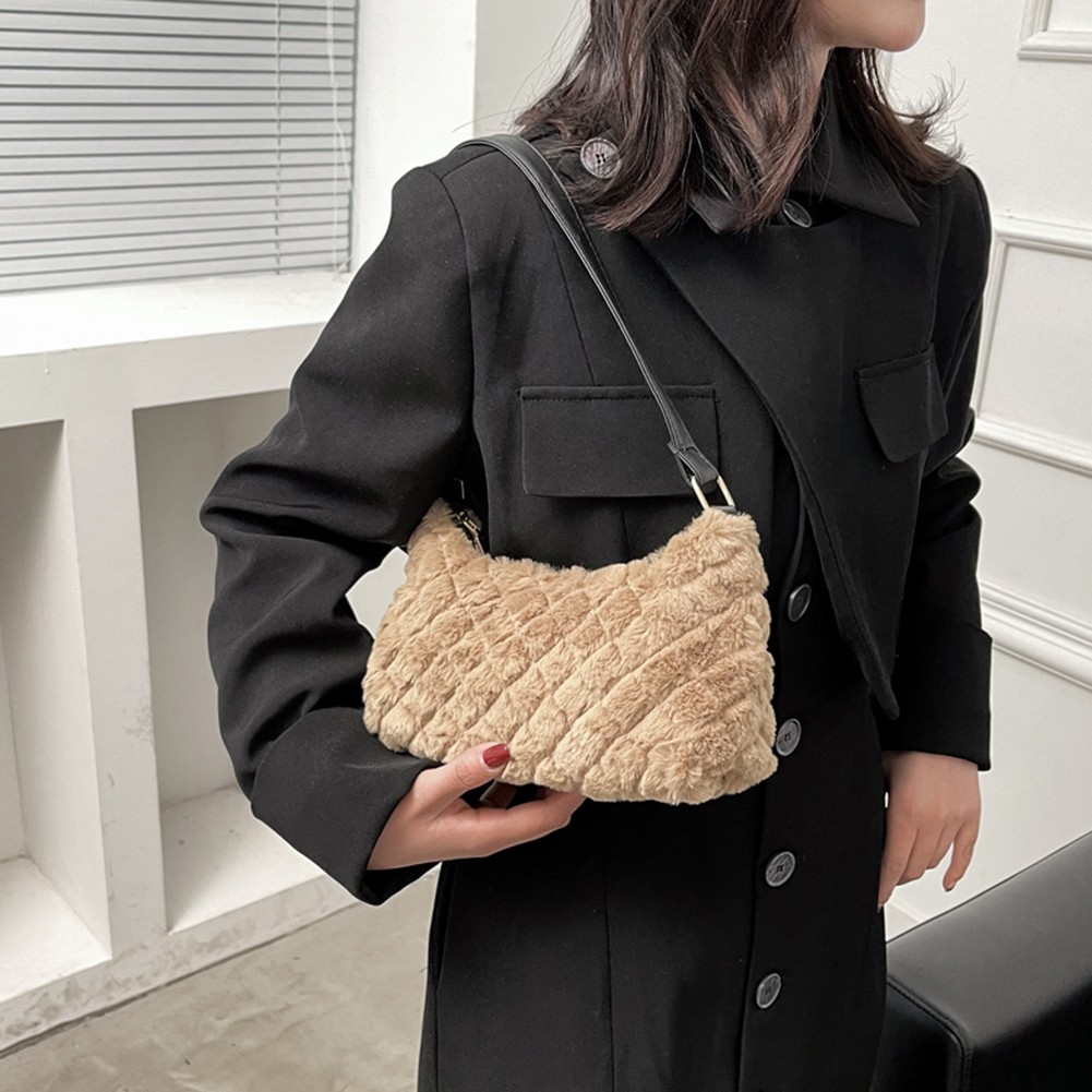 Women Fashion Plush Faux Fur Bag Diamond Lattice Shoulder Bag Autumn Winter Zipper Cloud Pure Color Brand Designer Handbags