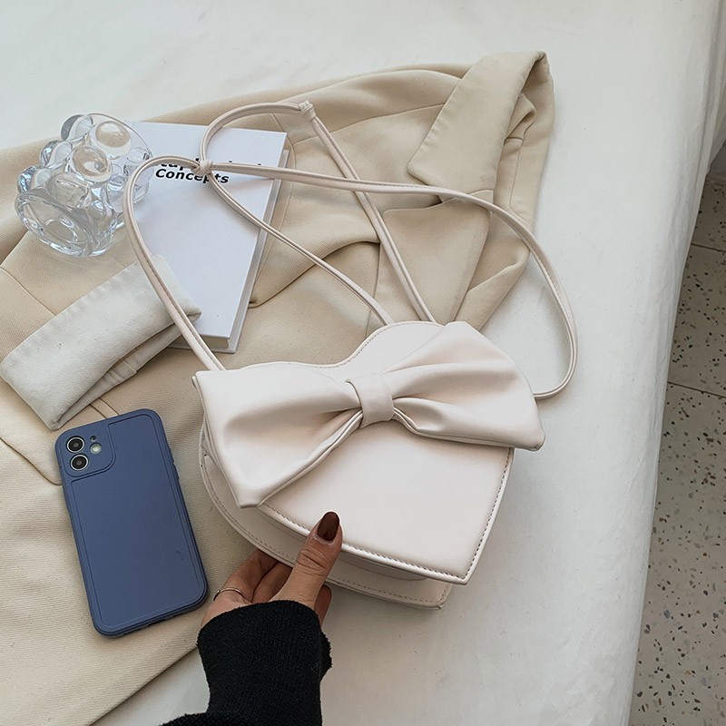 HOCODO Heart Shaped Crossbody Bags For Women Bow-knot Shoulder Bag Woman Summer Cute Ladies Purse PU Leather Women Bags