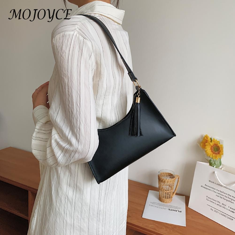 Fashion Women Shoulder Bags PU Leather Shoulder Underarm Bags Korean Chic Tassels Crescent Shape Pouch Shopping