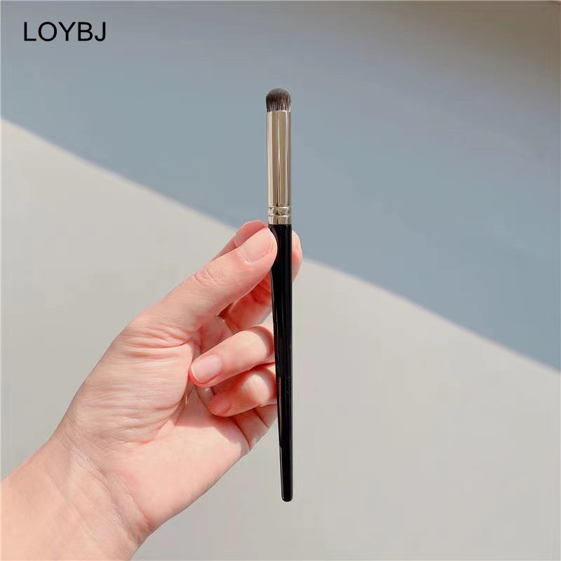 Loebig 1/2pcs Foundation Brush Concealer Makeup Brushes Set Nose Shadow Eye Concealer Cosmetic Contour Cream Brush Beauty Tools