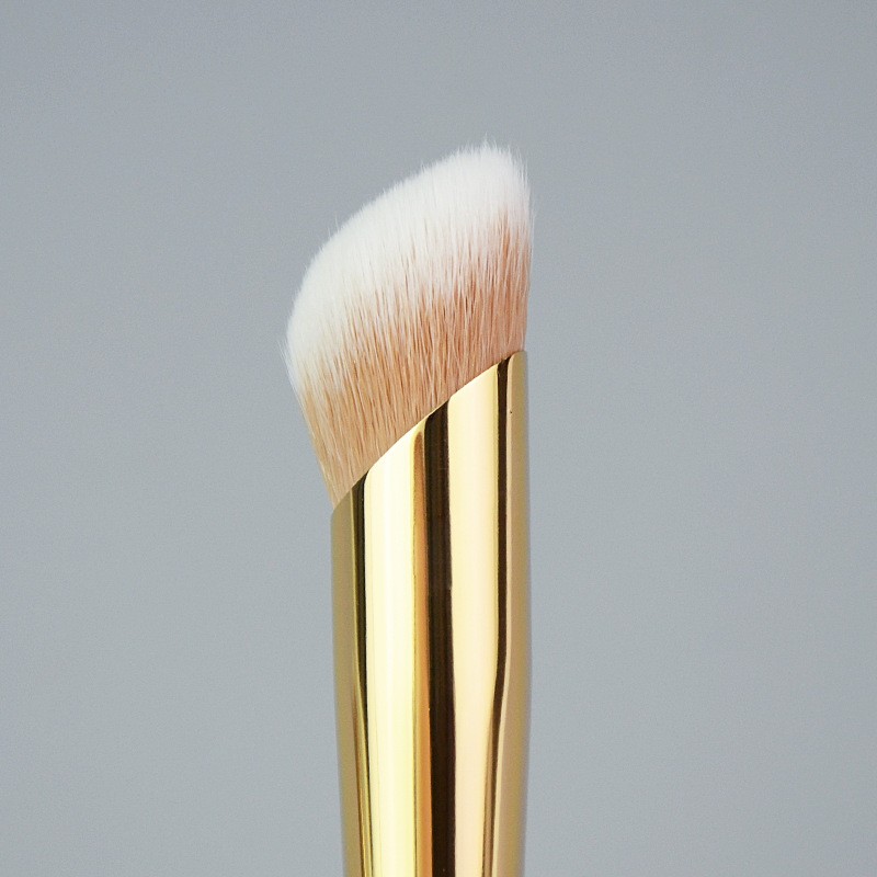 Perfection-PAT02 McGrath LABSSkin Fetish Sublime Makeup Brushes Medium Size Blush Contour Highlighter Cosmetics Beauty Tools