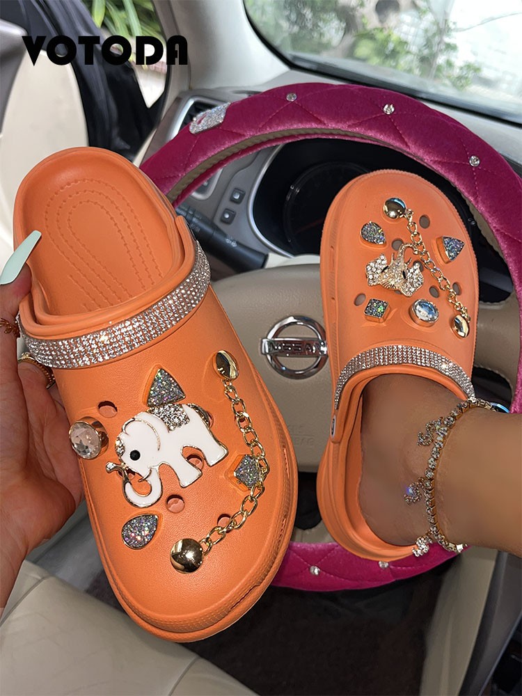 Women Summer Beach Sandals Thick Sole Non-slip Metal Slides Charmr Garden Slippers Ladies Cute Flip Flops Plus Size Hole Shoes