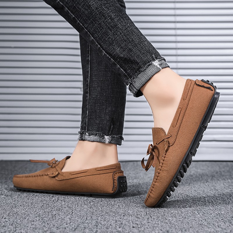 Men Loafers Suede Leather Moccasins Classic Casual Shoes Slip On Walking Shoes Comfortable Non-slip Driving Shoes Men's Shoe