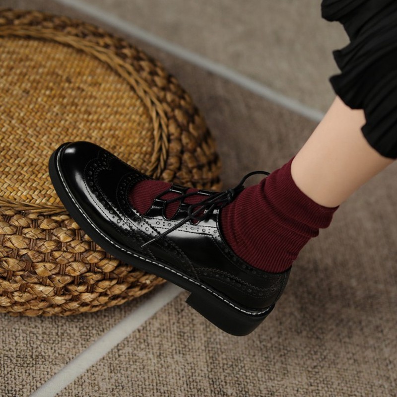 Women's Genuine Leather Flats Moccasin Shoes Vintage Lace Up Casual Style Spring Season 2021