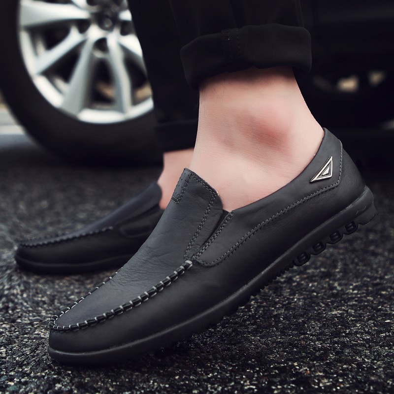 Genuine Leather Men Casual Shoes Brand 2020 Italian Men Shoes Moccasins Breathable Slip On Black Driving Shoes Plus Size 37-47