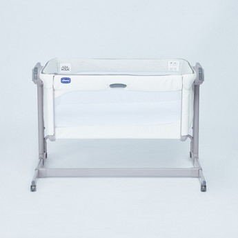 Chicco Next 2 Me Magic Side Sleeping Crib