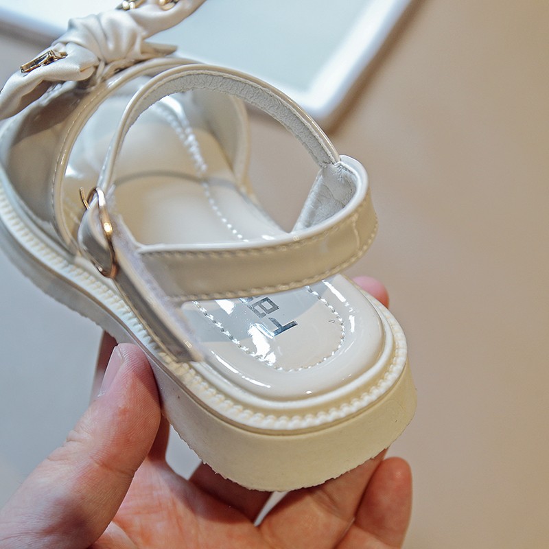 Girls Sandals Girls Bowknot Beach Shoes New Fashion 2022 Summer Children's Lovely Princess Flat White Sandals 2777