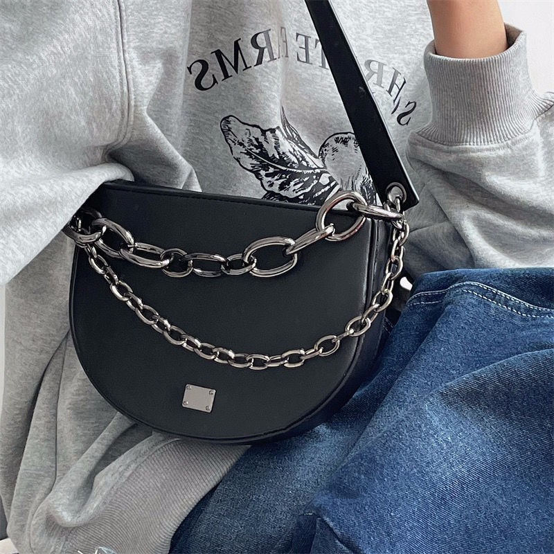 Xiuya 2022 Street Women Saddle Bag Chain Design Shoulder Bag Underarm Sweet Cool All-match Casual Messenger Bag Pouch Pouch