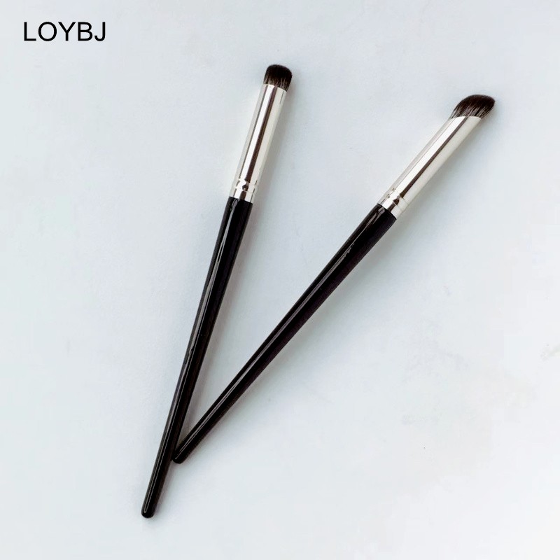 Loebig 1/2pcs Foundation Brush Concealer Makeup Brushes Set Nose Shadow Eye Concealer Cosmetic Contour Cream Brush Beauty Tools