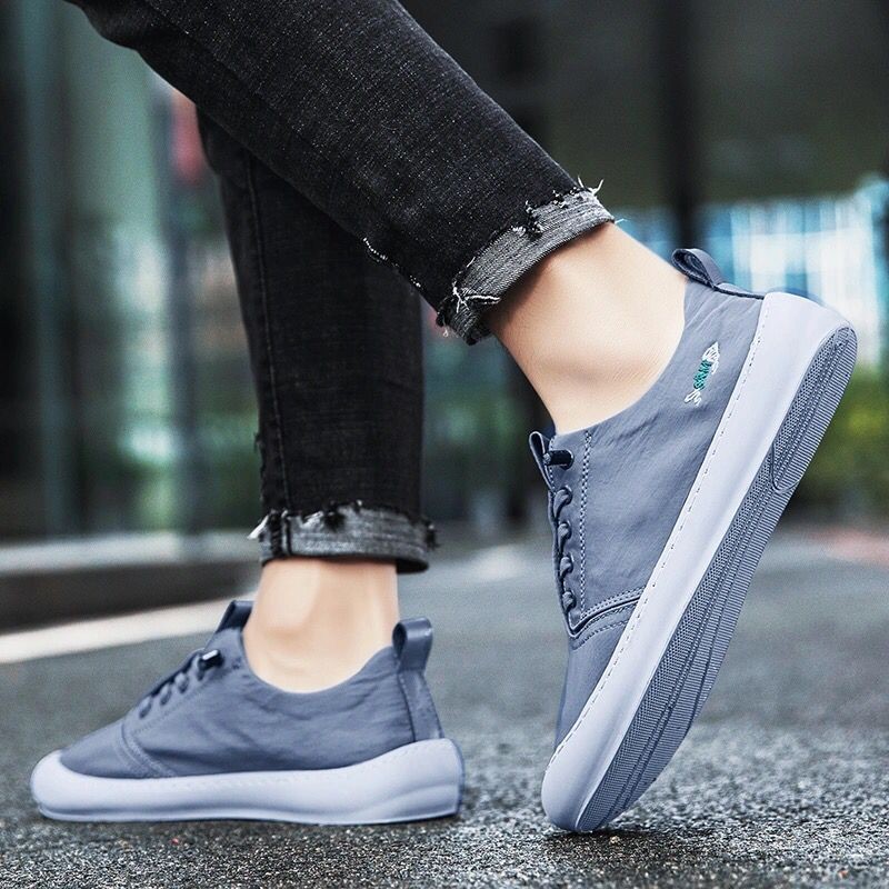 Men's shoes 2021 summer new casual shoes comfortable breathable fashion canvas shoes men's small white shoes soft sole casual shoes