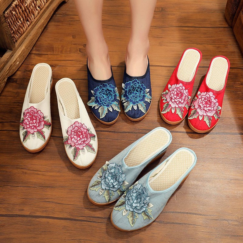 Rimocy embroidery wedge slippers women summer round toe flower platform sandals ladies 2022 outdoor thick bottom beach slippers