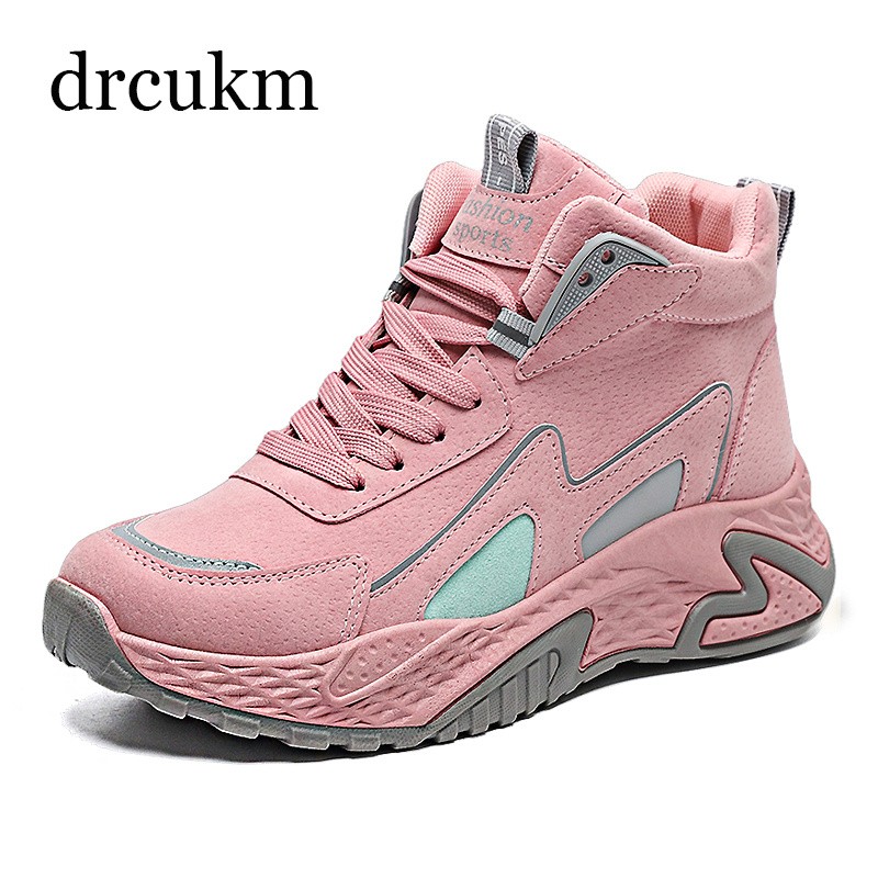 Women Sneakers Comfortable Non-slip Walking Shoes Woman Chunky Fashion Lace Up Luminous Women Vulcanized Shoes 2022 Spring