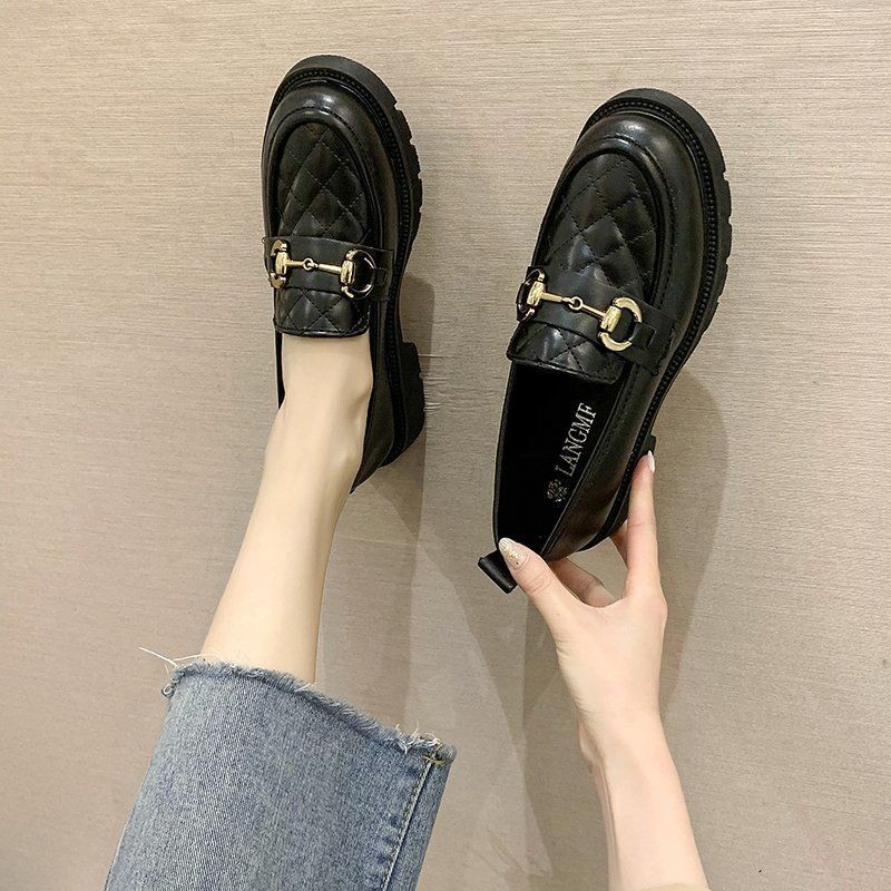 Casual leather small leather shoes women's spring 2022 new student versatile low-heeled women's shoes British style