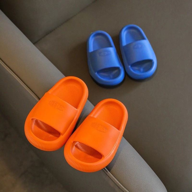 Beach Slippers Children Girls Home Shoes Summer Flip Flops Thick EVA Soft Cushion Slides Outdoor Slippers Zapatillas chausiras