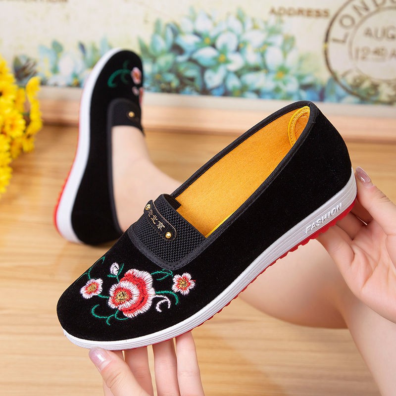 Old Beijing cloth shoes women's soft non-slip mid-aged shoes' flat breathable single pedal maternal shoes for women