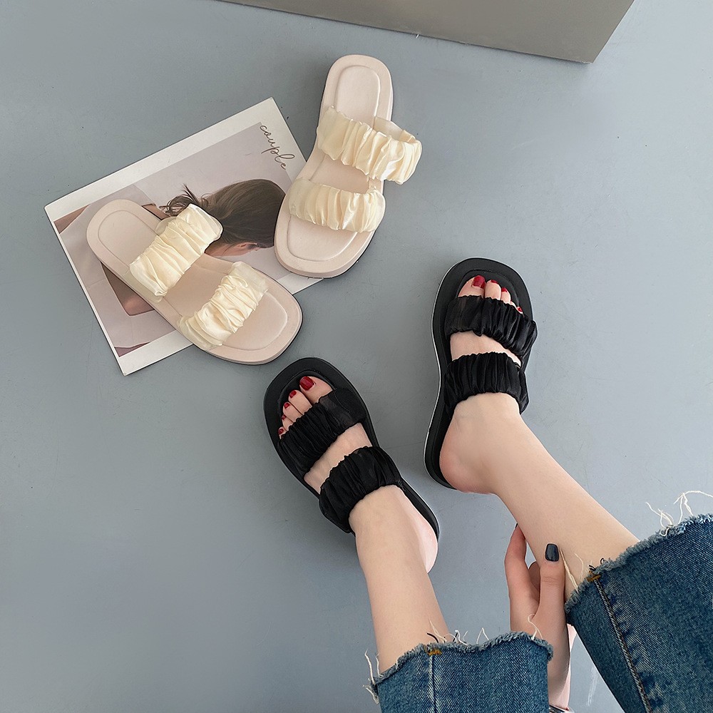 2022 Summer New Style Retro Specialized Thick Bottom Women Slides Shoes Women Clear Slippers Women Jelly Shoes