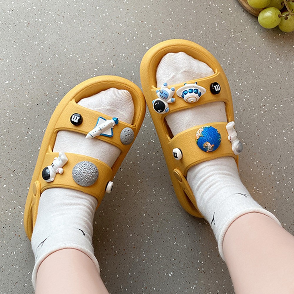 Cartoon Cute Cloud Slippers Women Leisure Home Non-slip Flip Flops Breathable Beach Jelly Shoes Fashion Lady Thick Bottom Slides