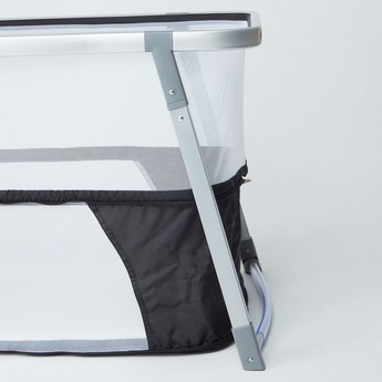 Giggles Brook Zip & Go Travel Bassinet