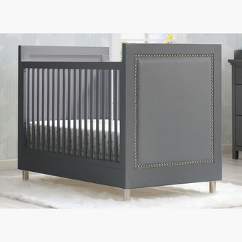 Delta Avery 3-in-1 Convertible Crib