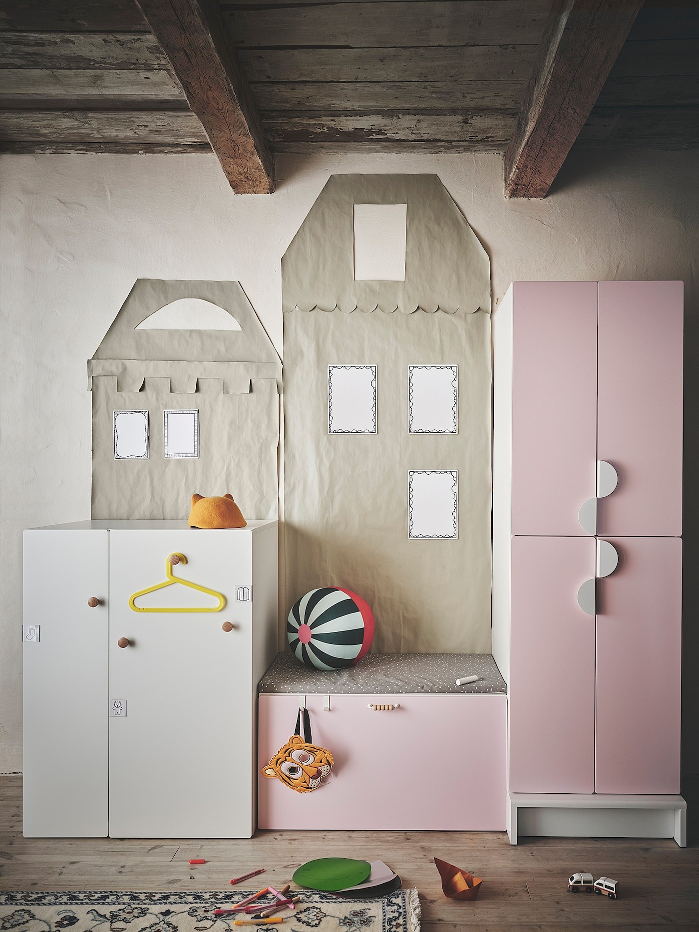 SMÅSTAD Wardrobe with pull-out unit