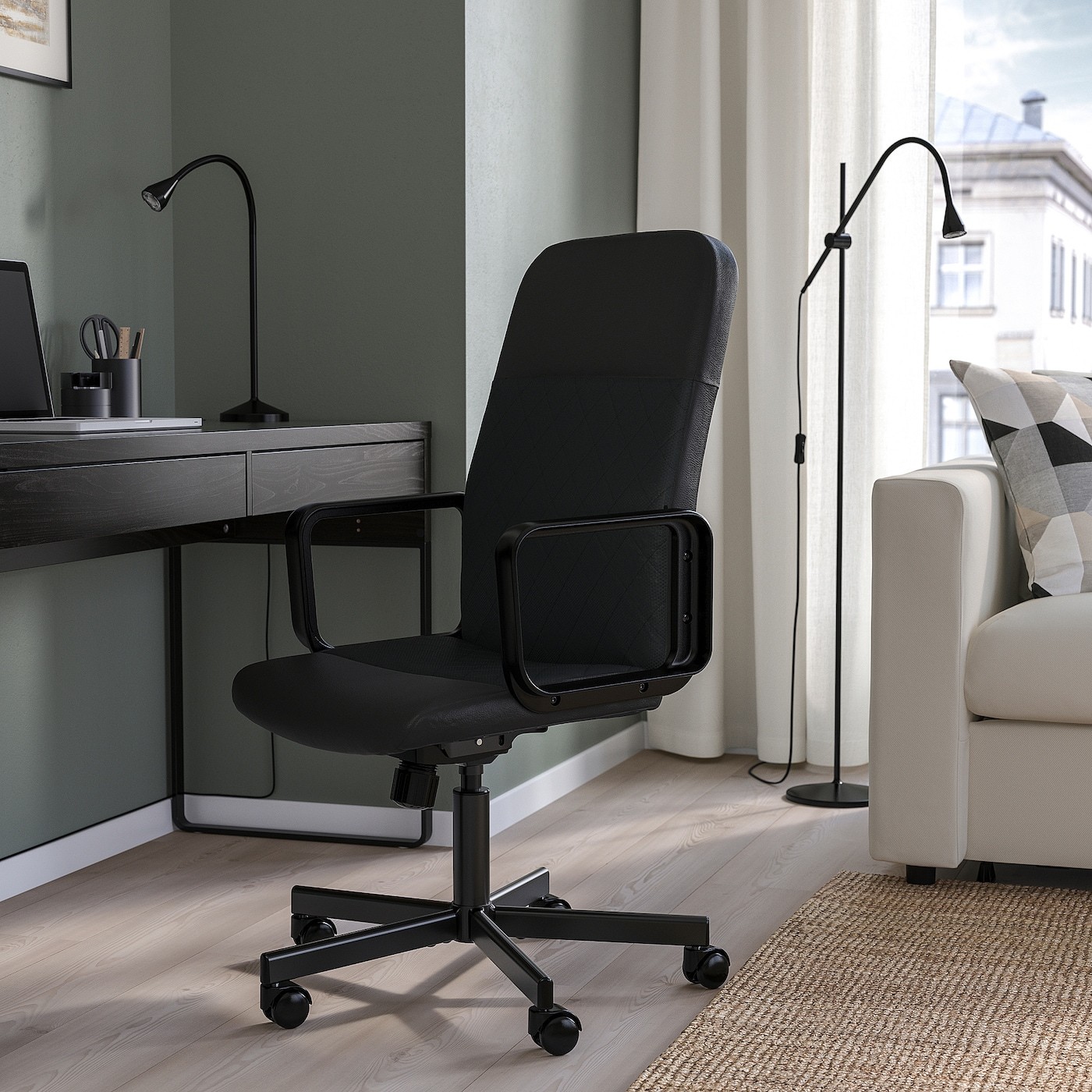 RENBERGET Swivel chair