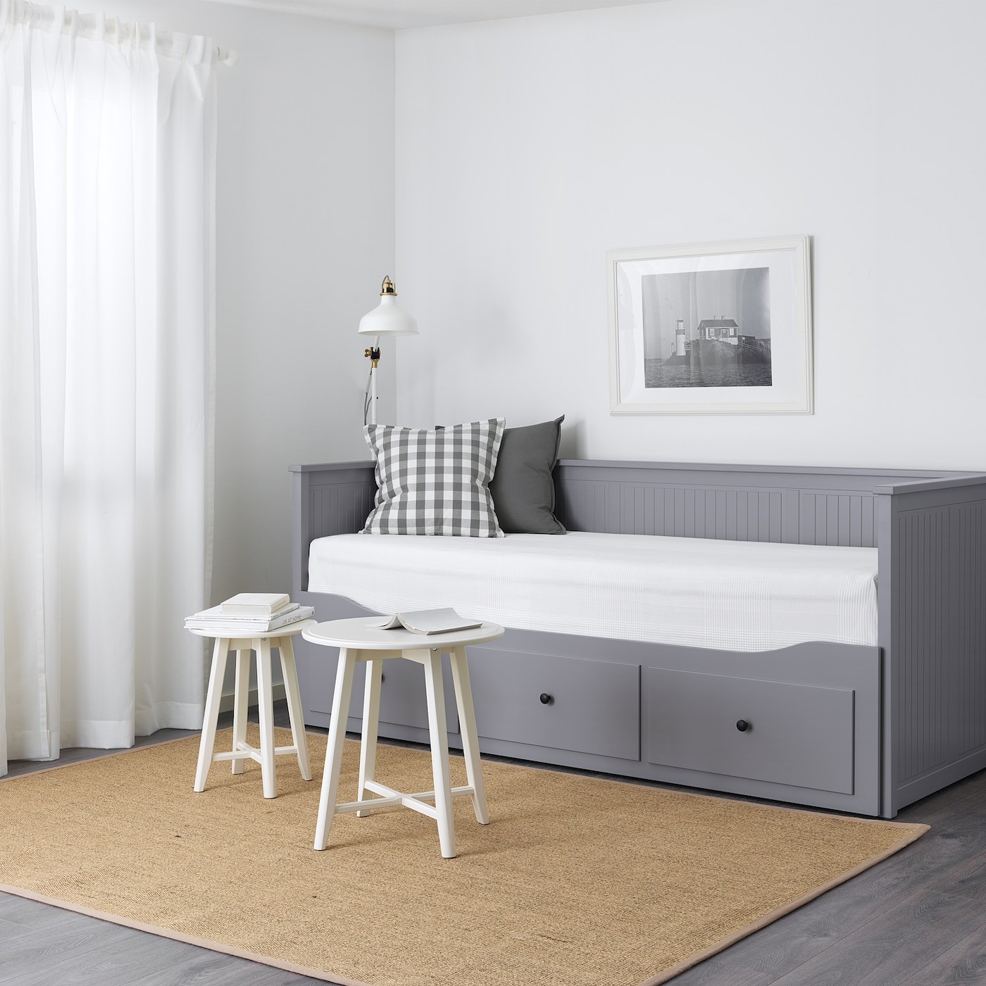 HEMNES Day-bed w 3 drawers/2 mattresses