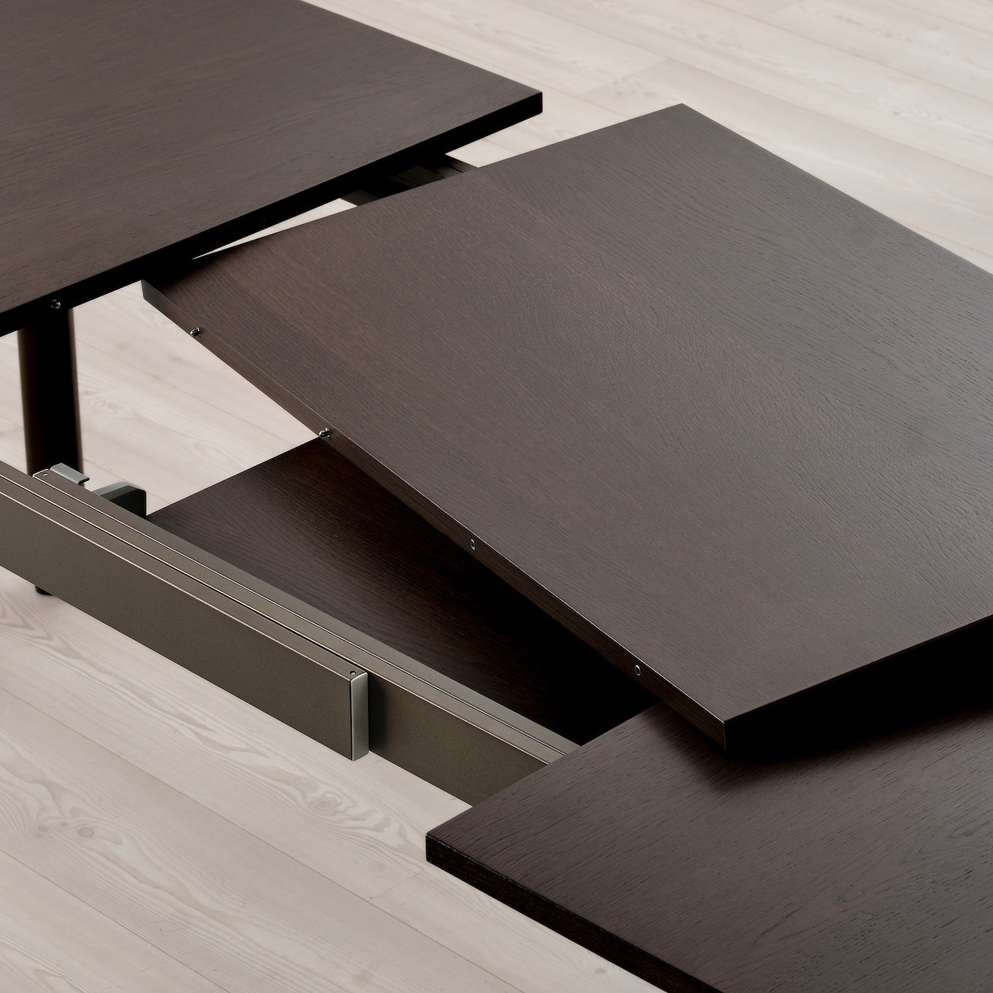 STRANDTORP Extendable table