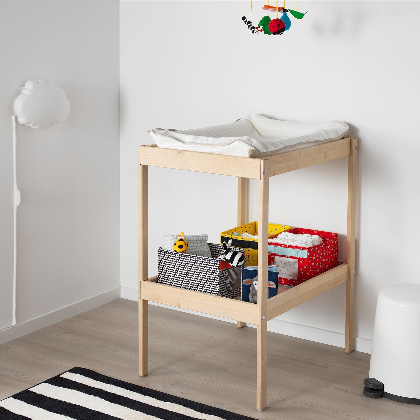 SNIGLAR Changing table