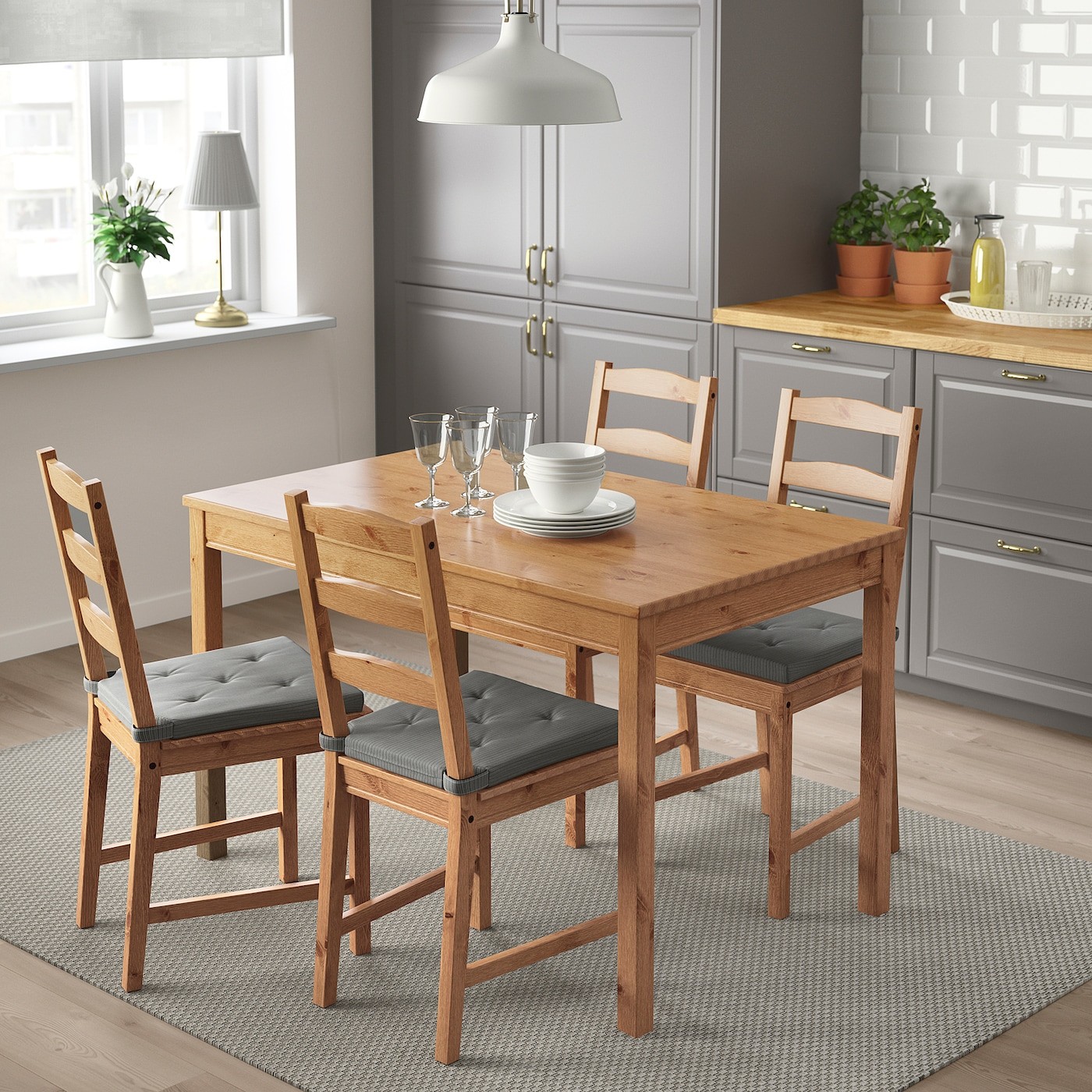 JOKKMOKK Table and 4 chairs