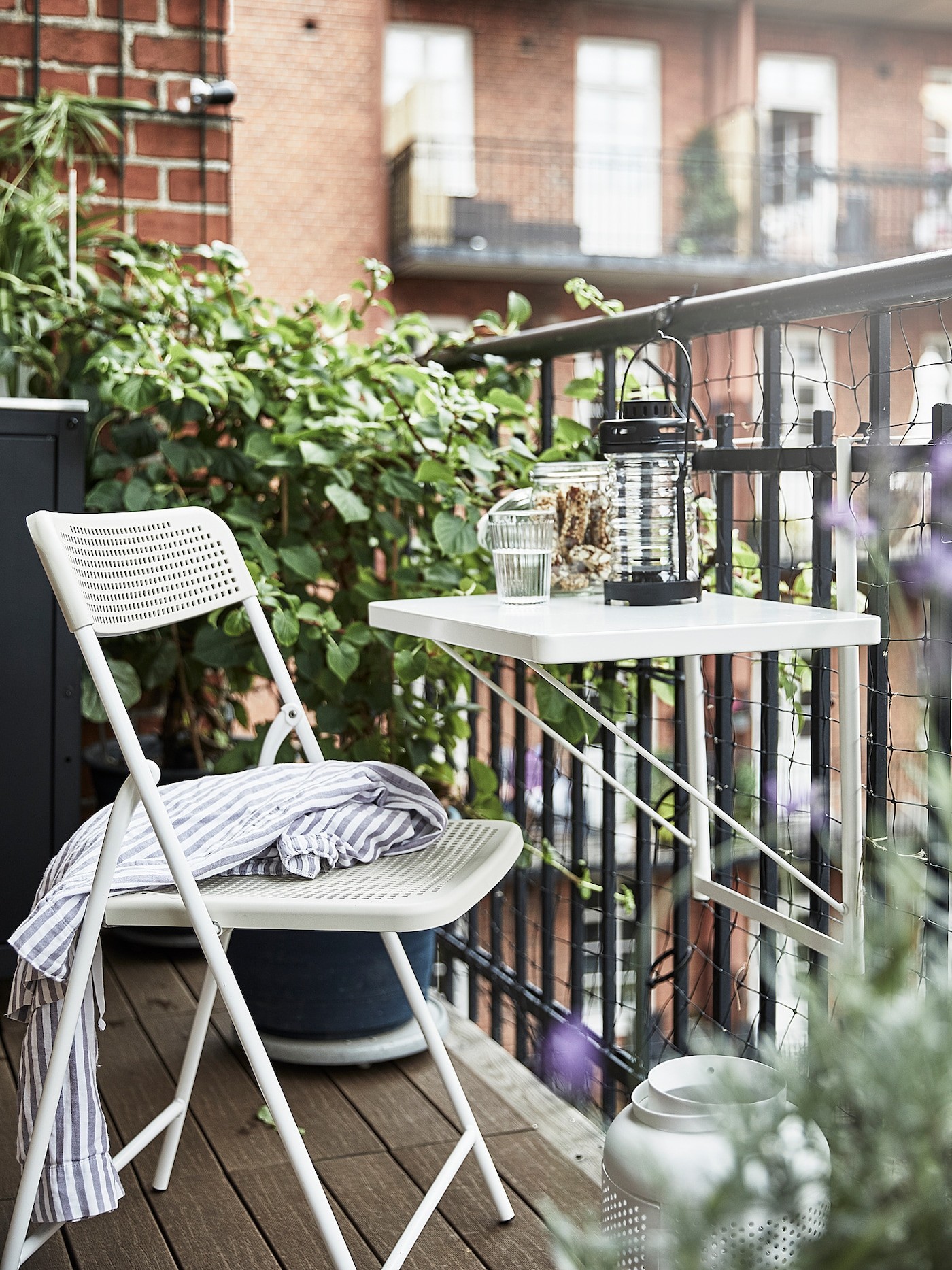 TORPARÖ Balcony table