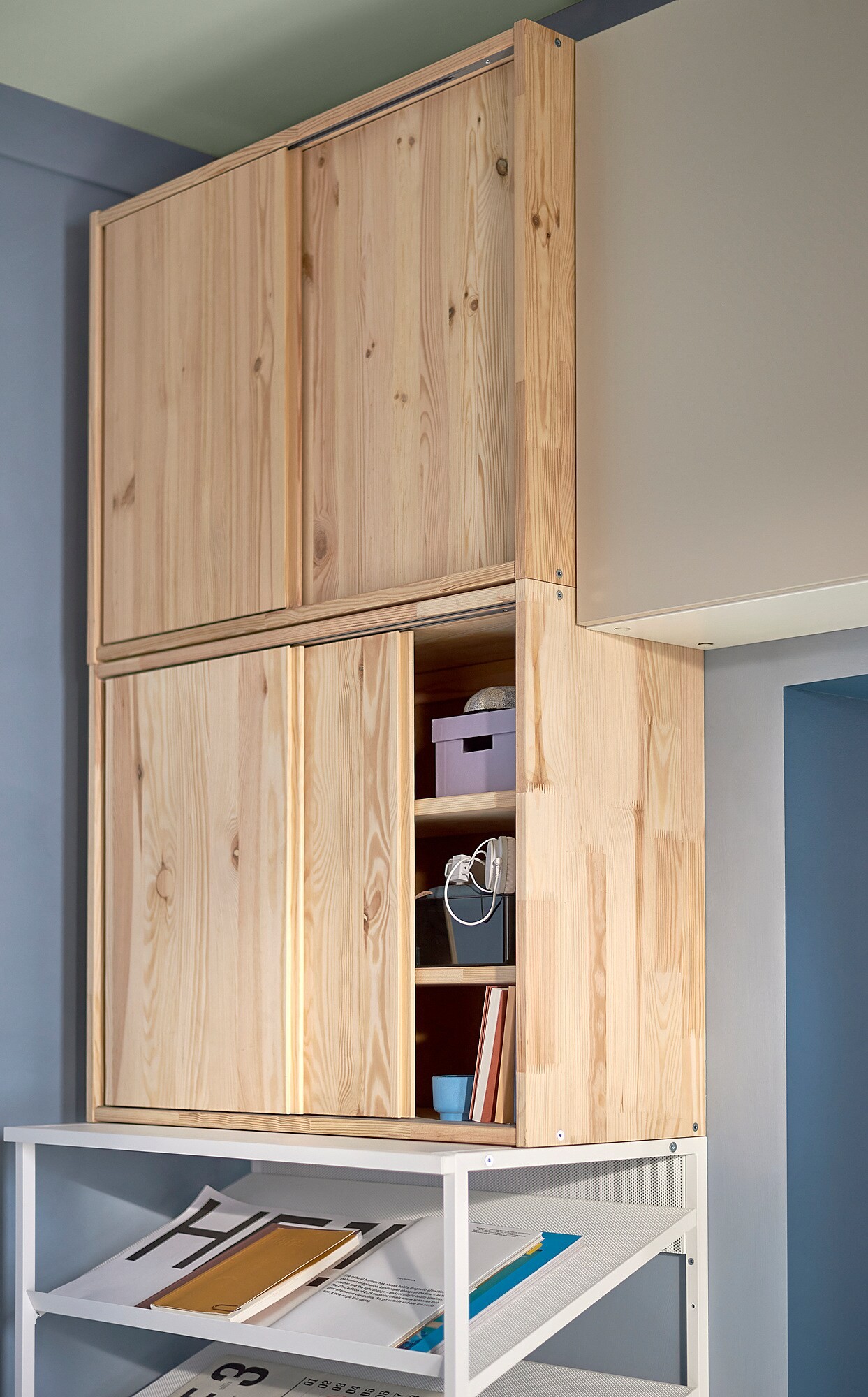 IVAR Cabinet with sliding doors