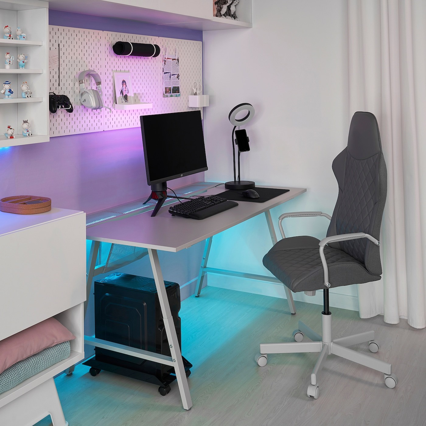 UTESPELARE Gaming desk and chair