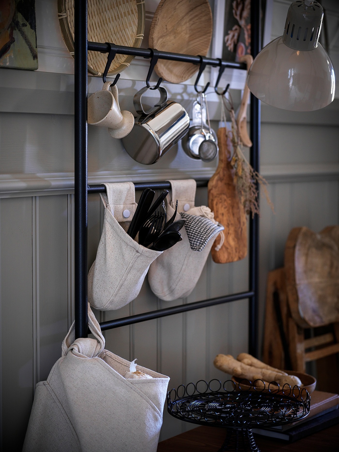 HÅVERUD Table with storage ladder