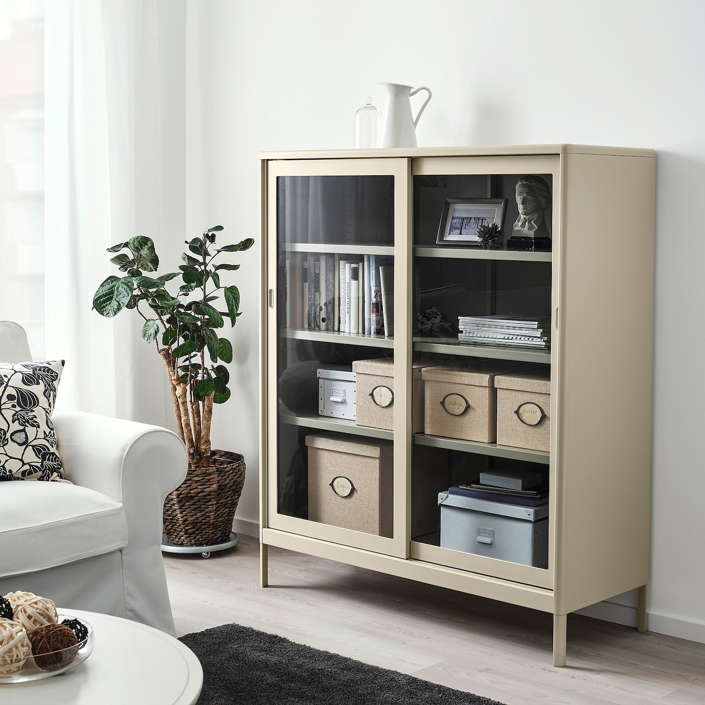 IDÅSEN Cabinet with sliding glass doors