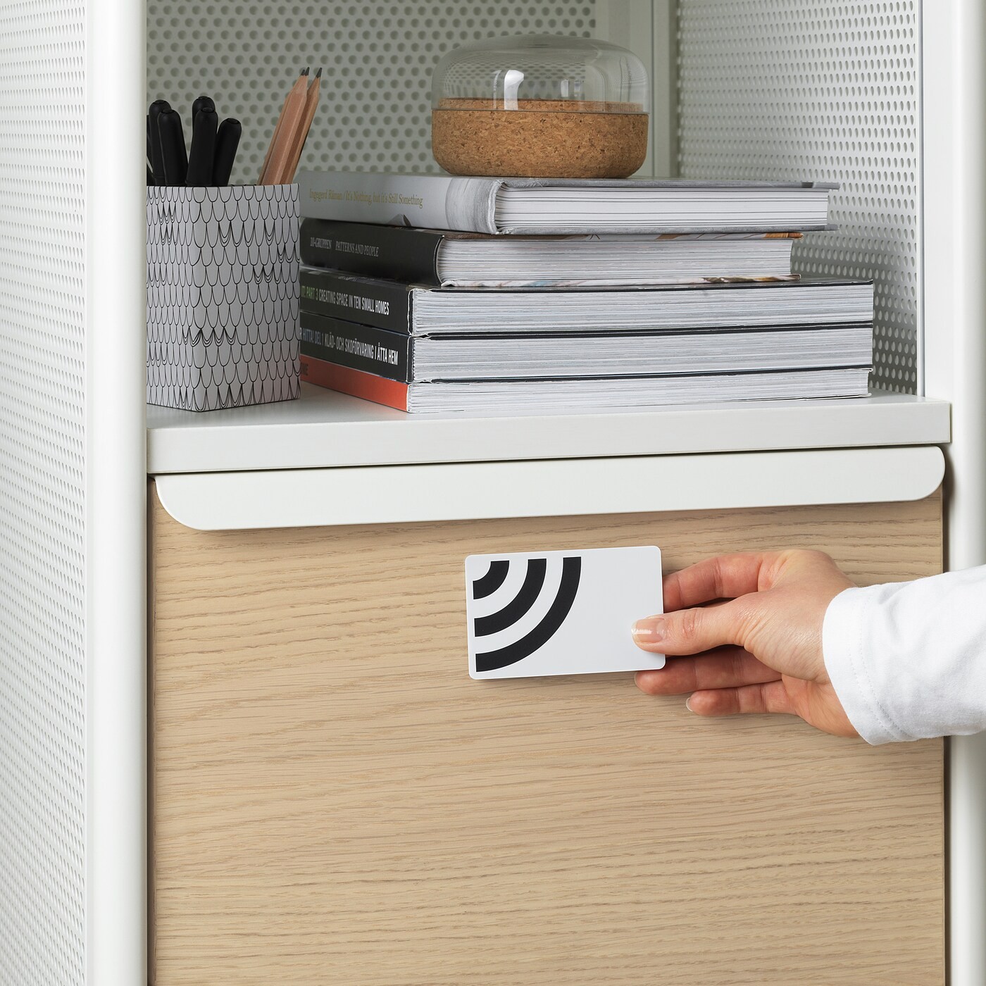 BEKANT Storage unit with smart lock