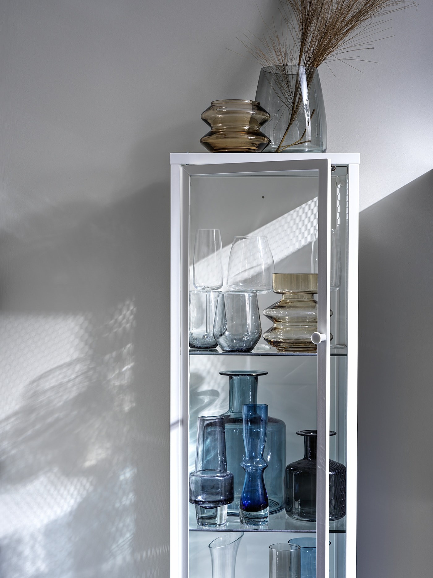 BAGGEBO Cabinet with glass doors